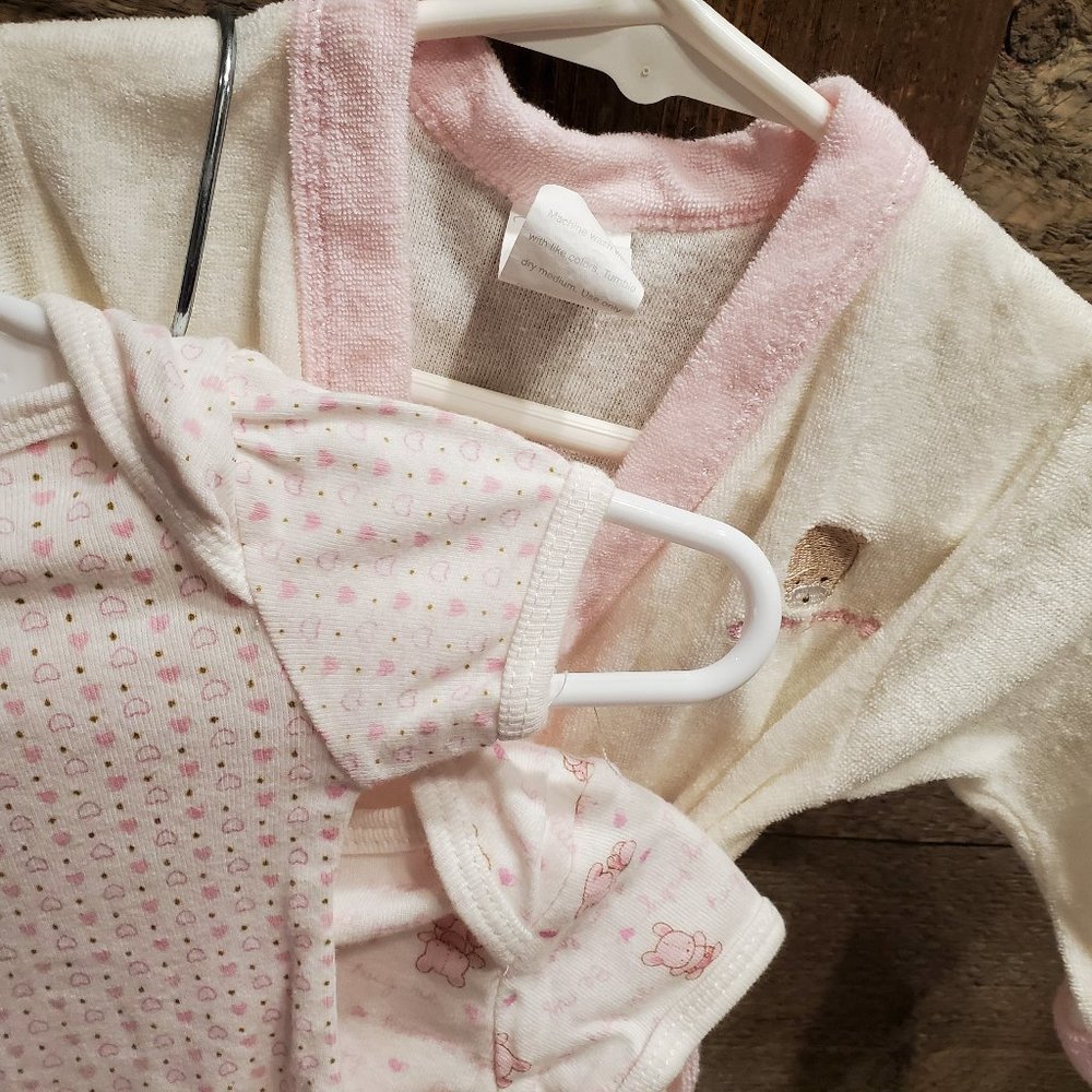 Rene Rofe Baby 3 Pc Set Robe & Onesies 0-3M Pink